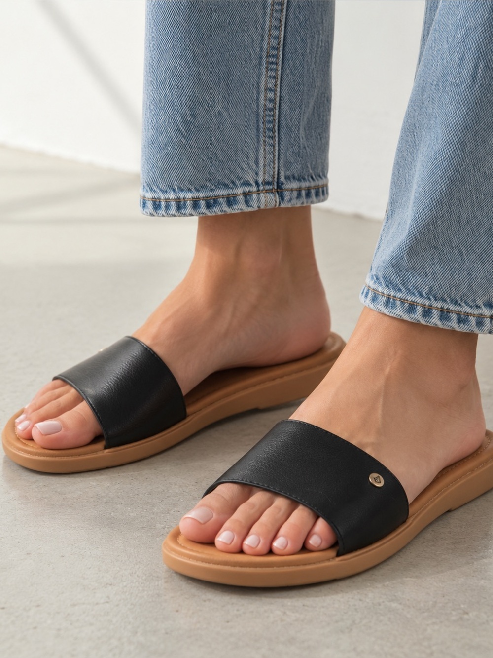 REEF Sunny Arriahnah Women’s Comfort Slide Sandals Black/Tan Size 7